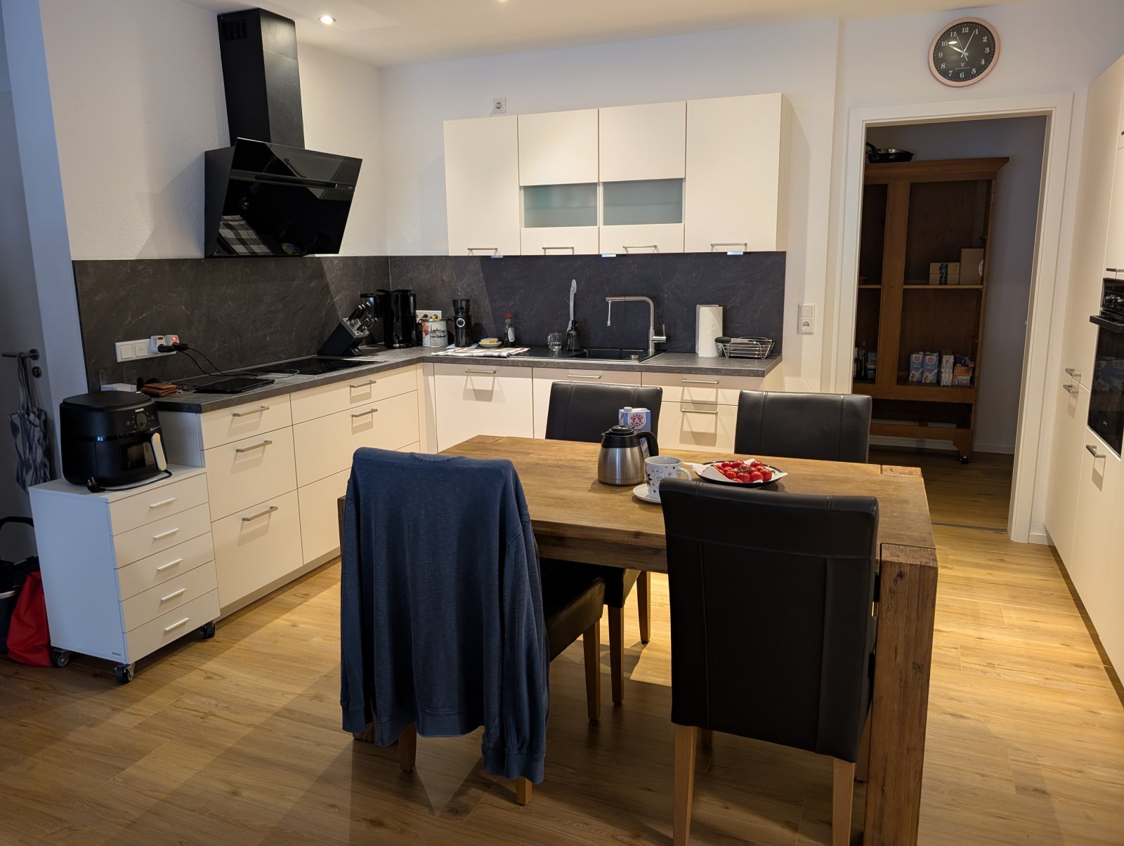 Attraktive 3-Zimmer-Neubauwohnung mit Loggia, Stellplatz und Einbauküche in bester Innenstadtlage Attraktive 3-Zimmer-Neubauwohnung mit Loggia, Stellplatz und Einbauküche in bester Innenstadtlage